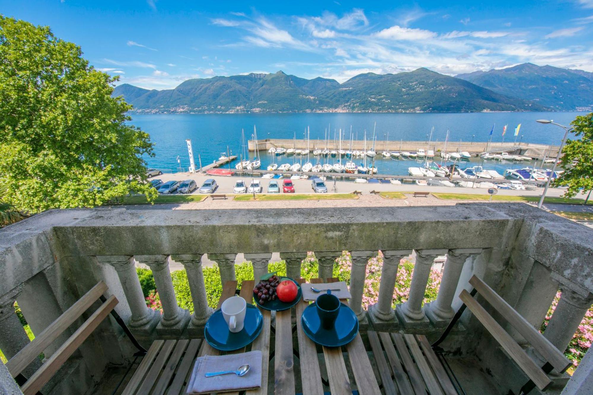 Residenza Oleandro Lake View Luino Center - Happy Rentals Εξωτερικό φωτογραφία