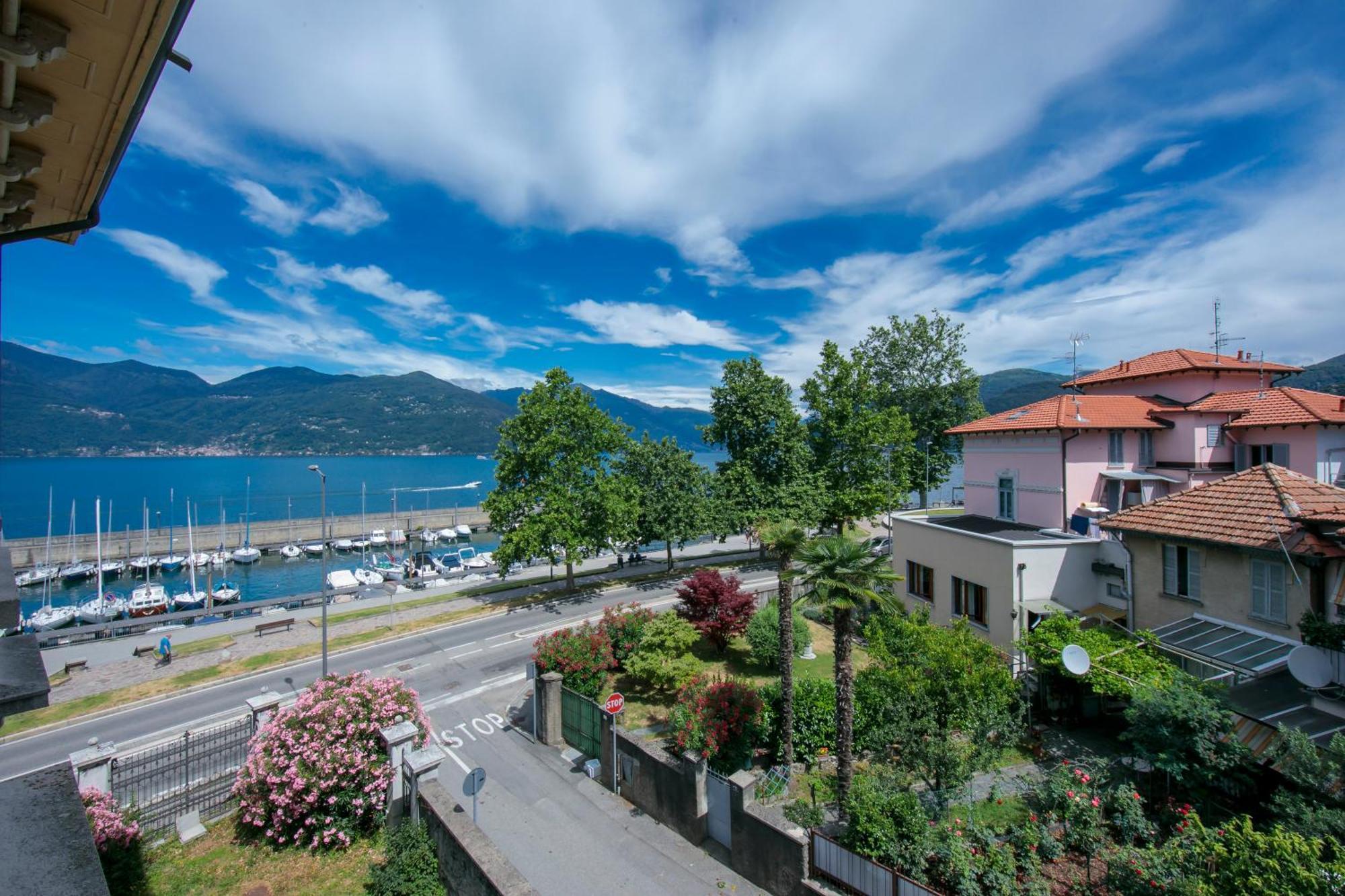 Residenza Oleandro Lake View Luino Center - Happy Rentals Εξωτερικό φωτογραφία